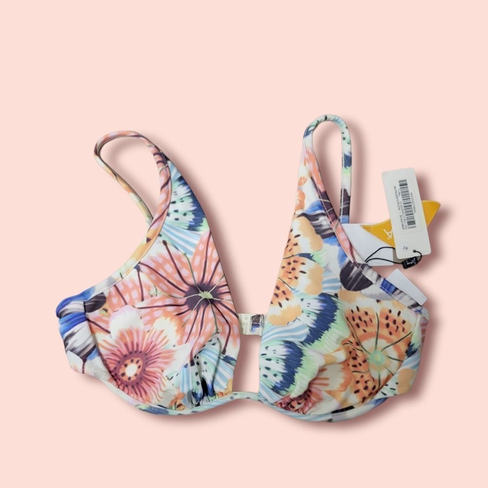 4/$16- Floral Top 